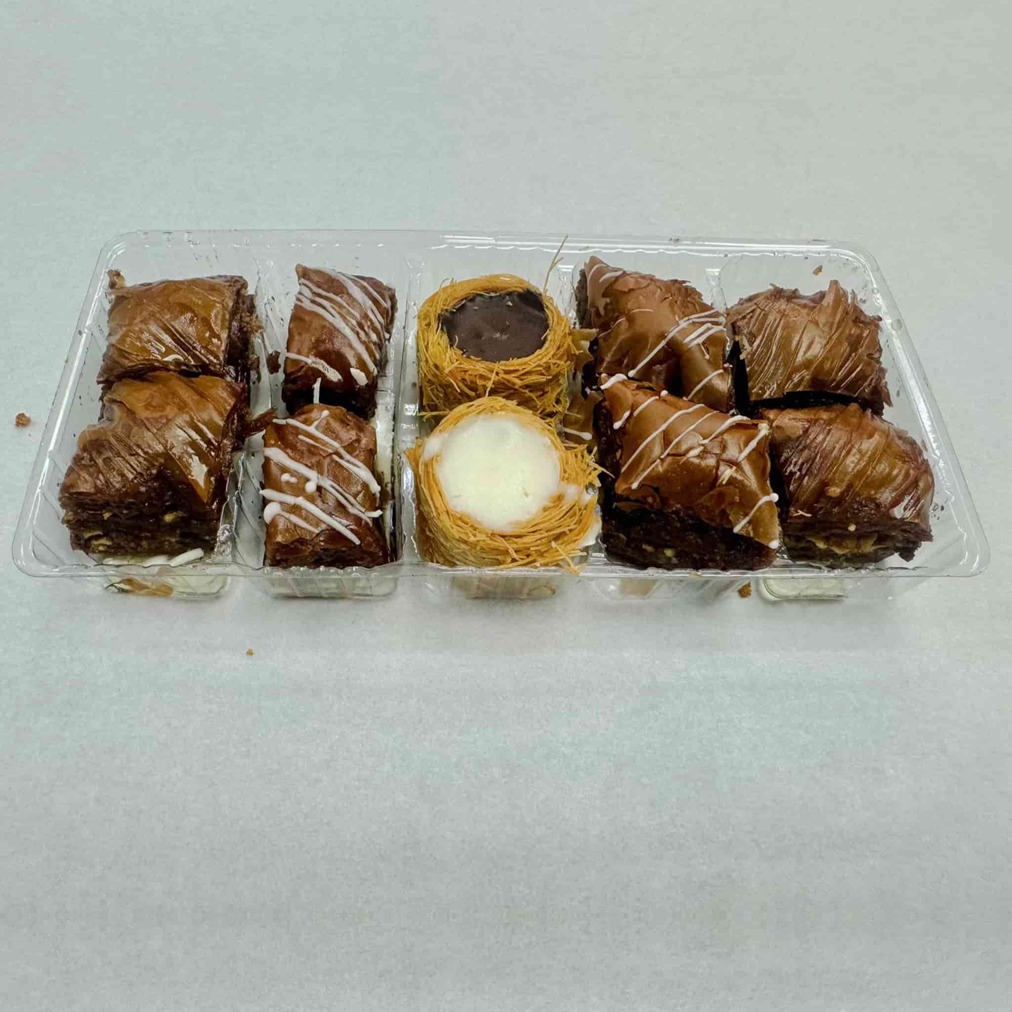 Cedar Handmade Chocolate Flavour Baklawa Selection, 200g - Image 2