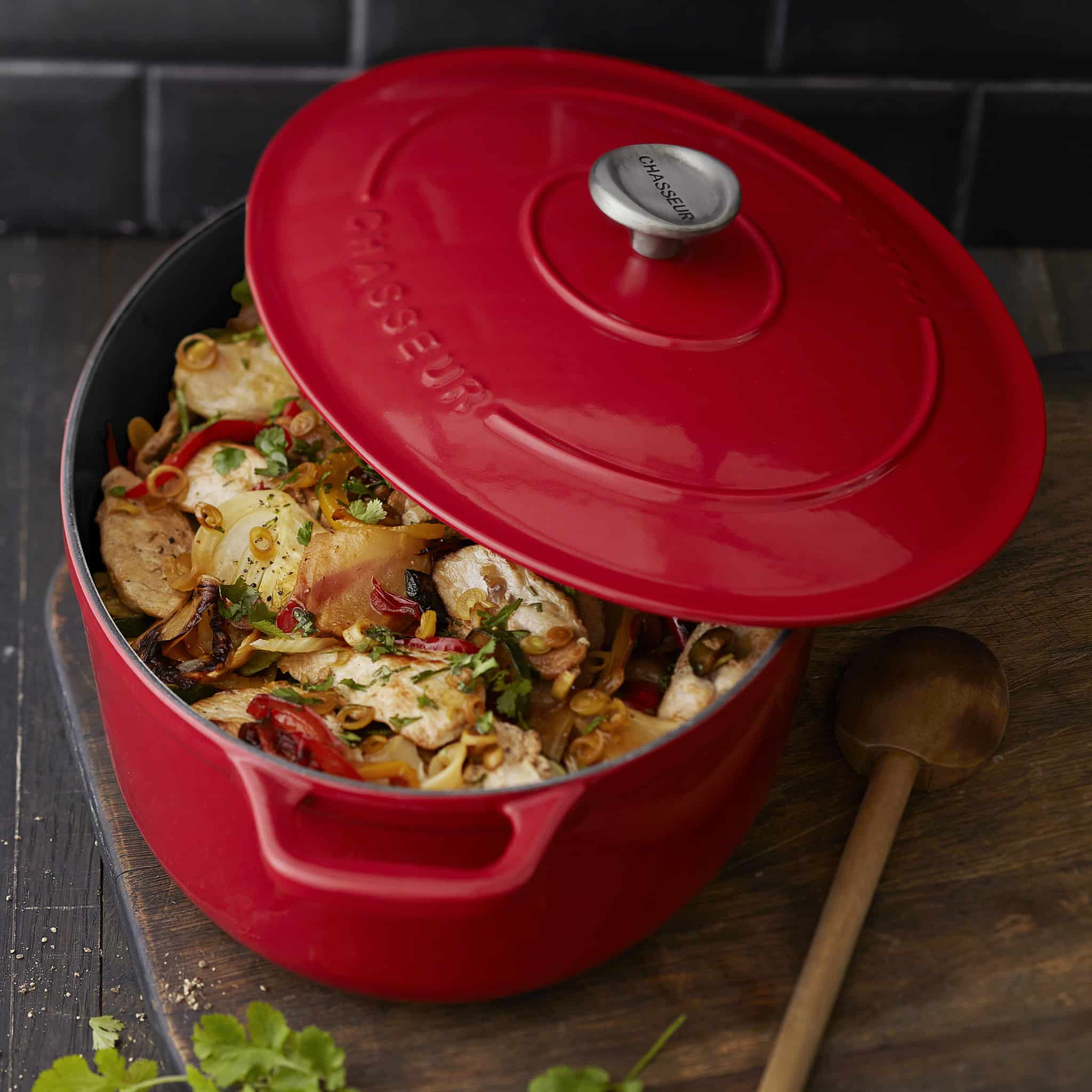 Chasseur Red Cast Iron Oval Dutch Oven, 29cm - Image 2