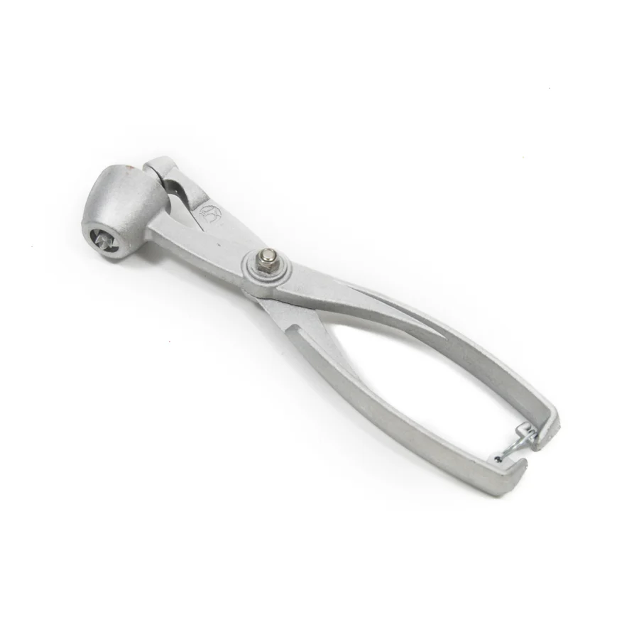 Cherry & Olive Pitter