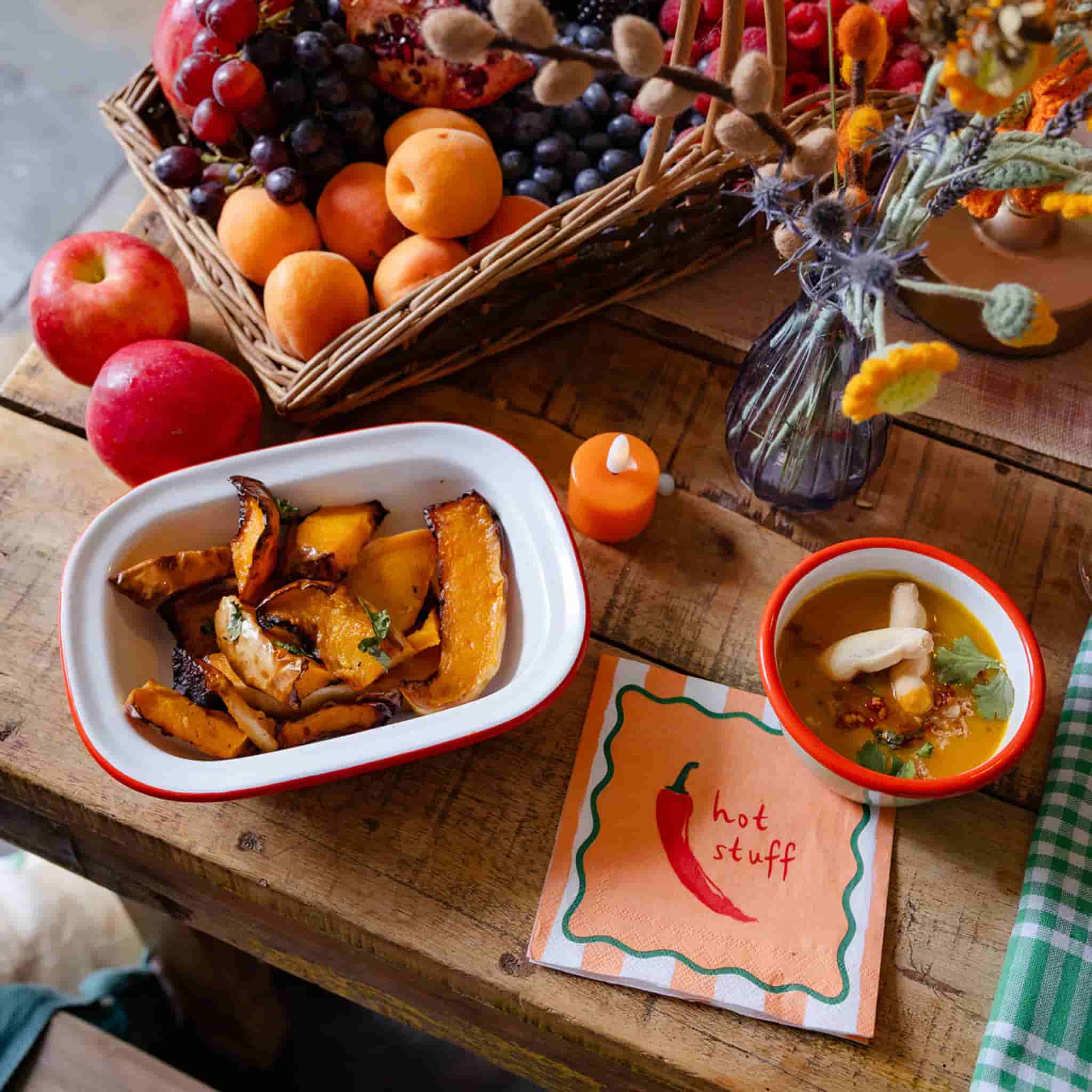 Chilli Printed Enamel Small Roasting Dish, 20cm - Image 3