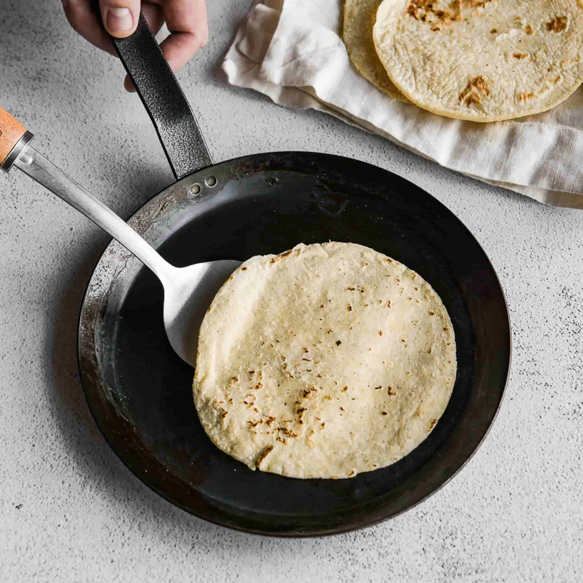 De Buyer Blue Steel Crepe Pan, 24cm - Image 5