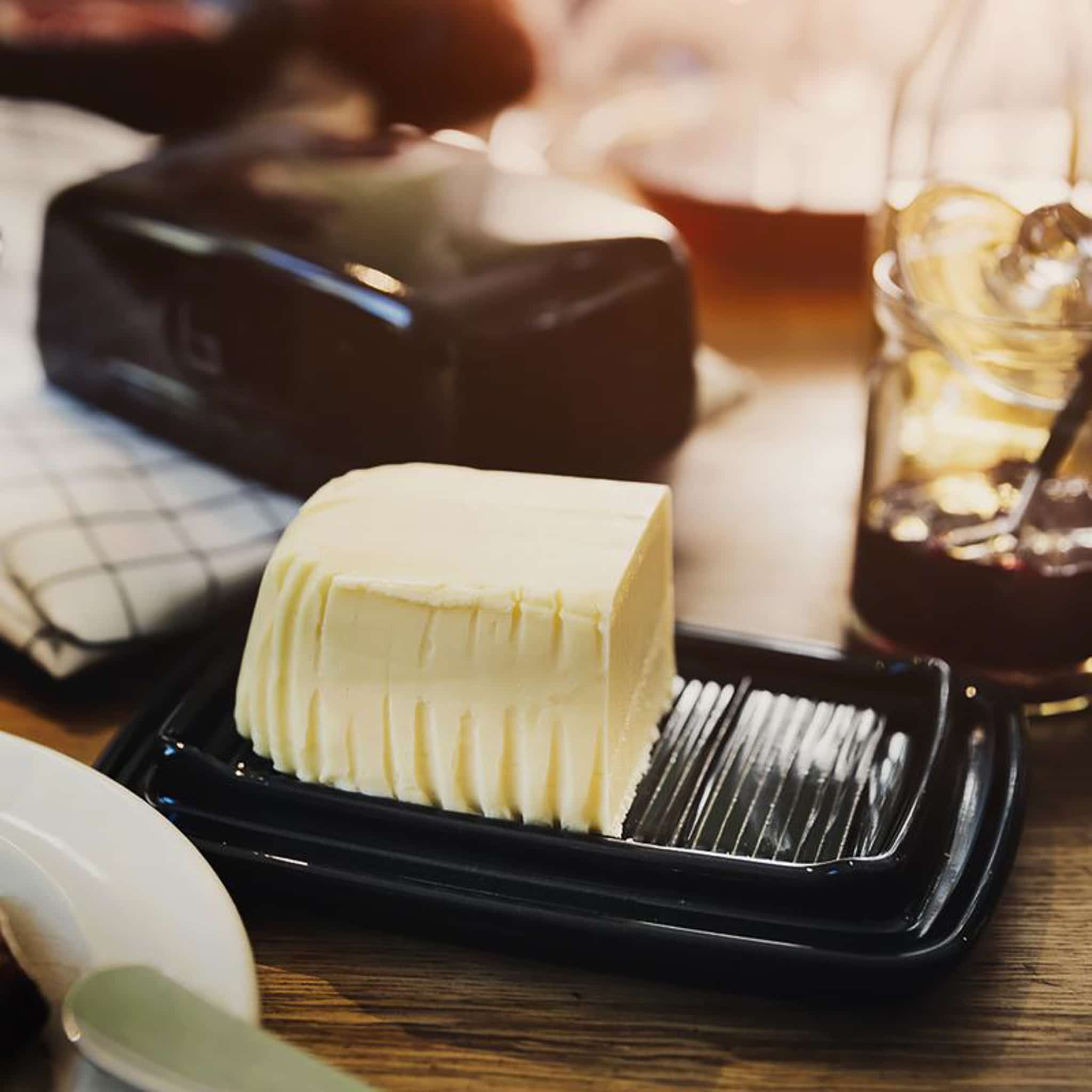 Emile Henry Black Butter Dish, 17x11cm - Image 3