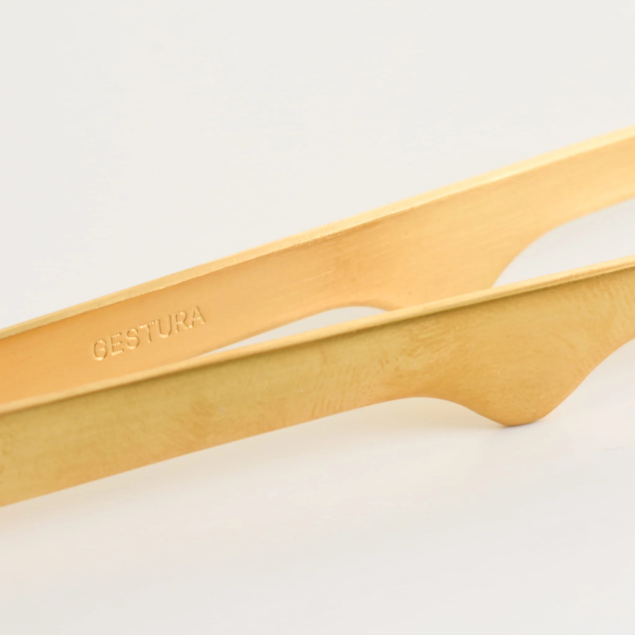 Gestura Gold Chef's Stando Tweezers - Image 3