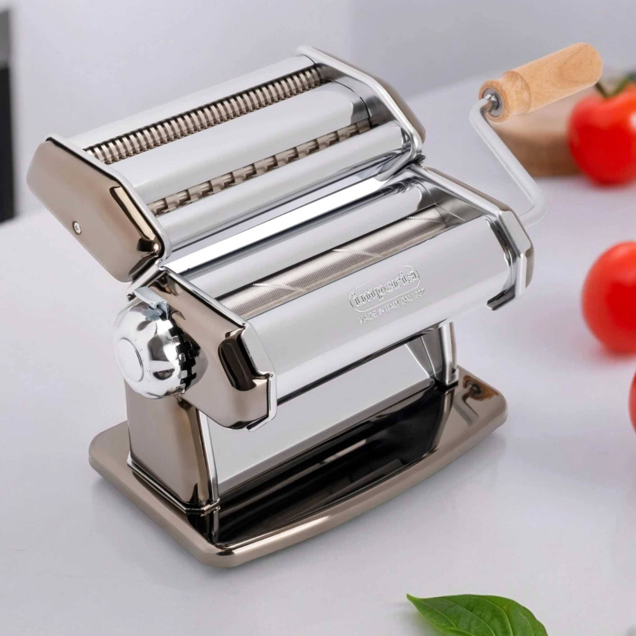 Imperia Black Gourmet Pasta Maker with Textured Rollers - Image 3