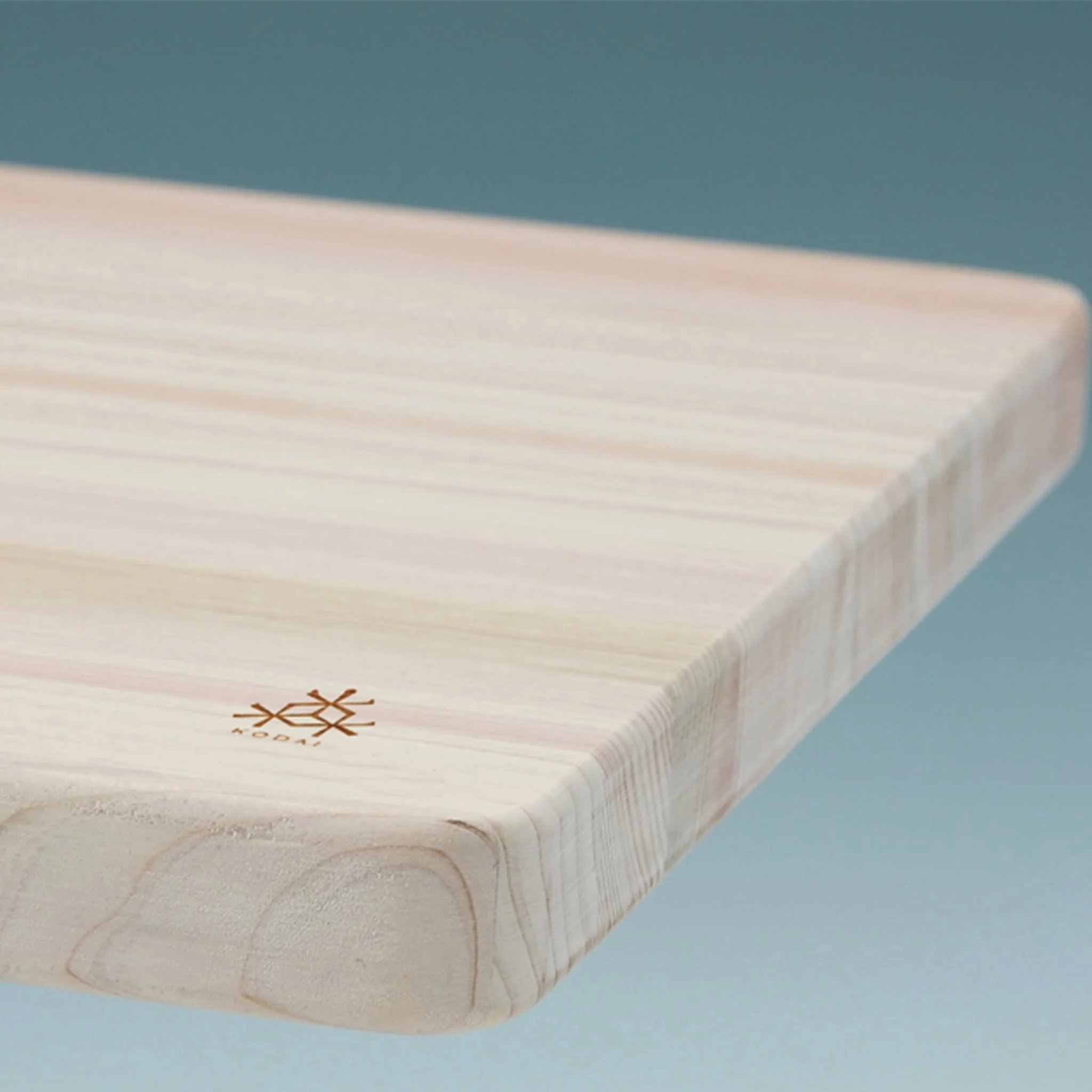 Japanese Hinoki Cypress Wood Chopping Board - Image 2