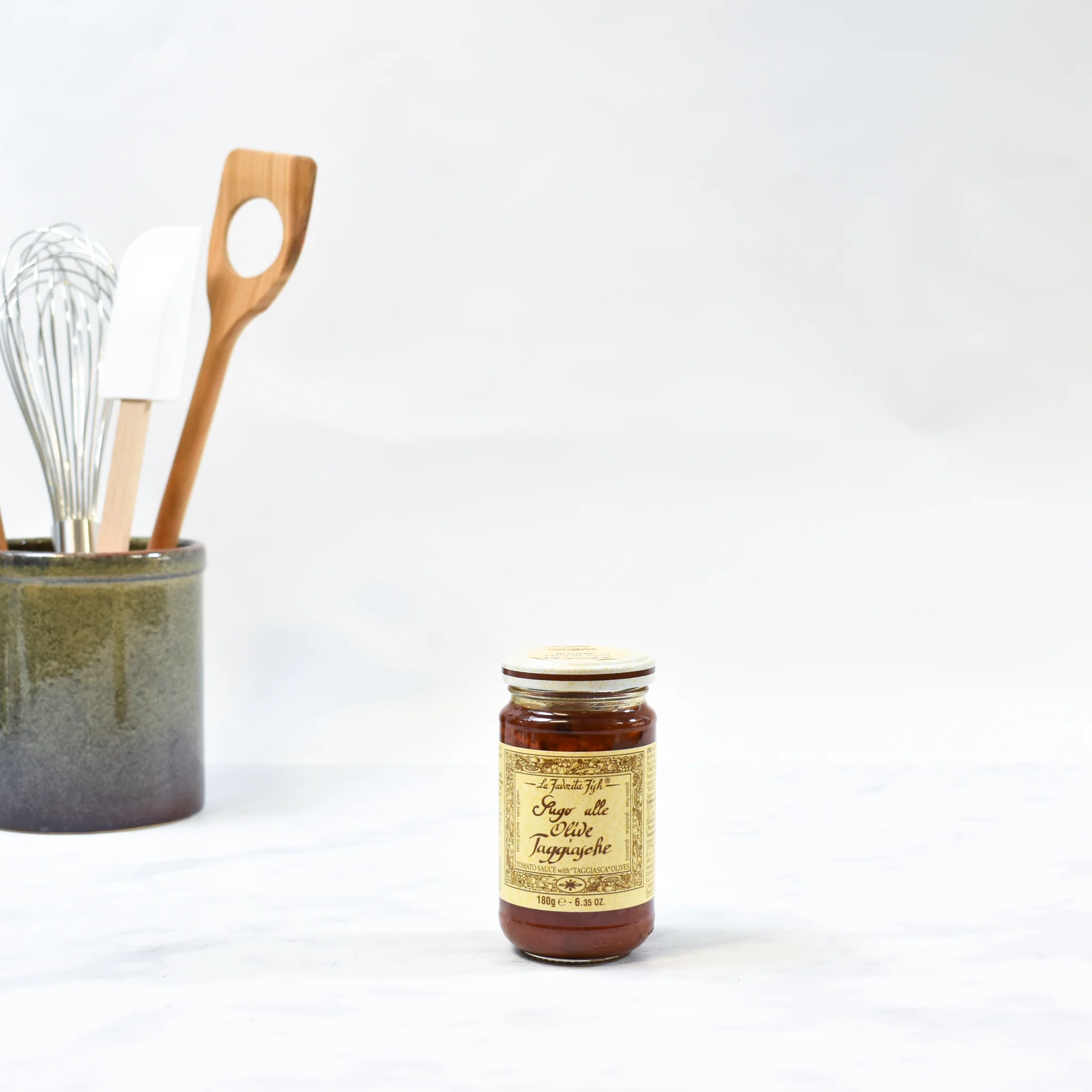 La Favorita Tomato Sauce With Taggiasca Olives, 180g - Image 3
