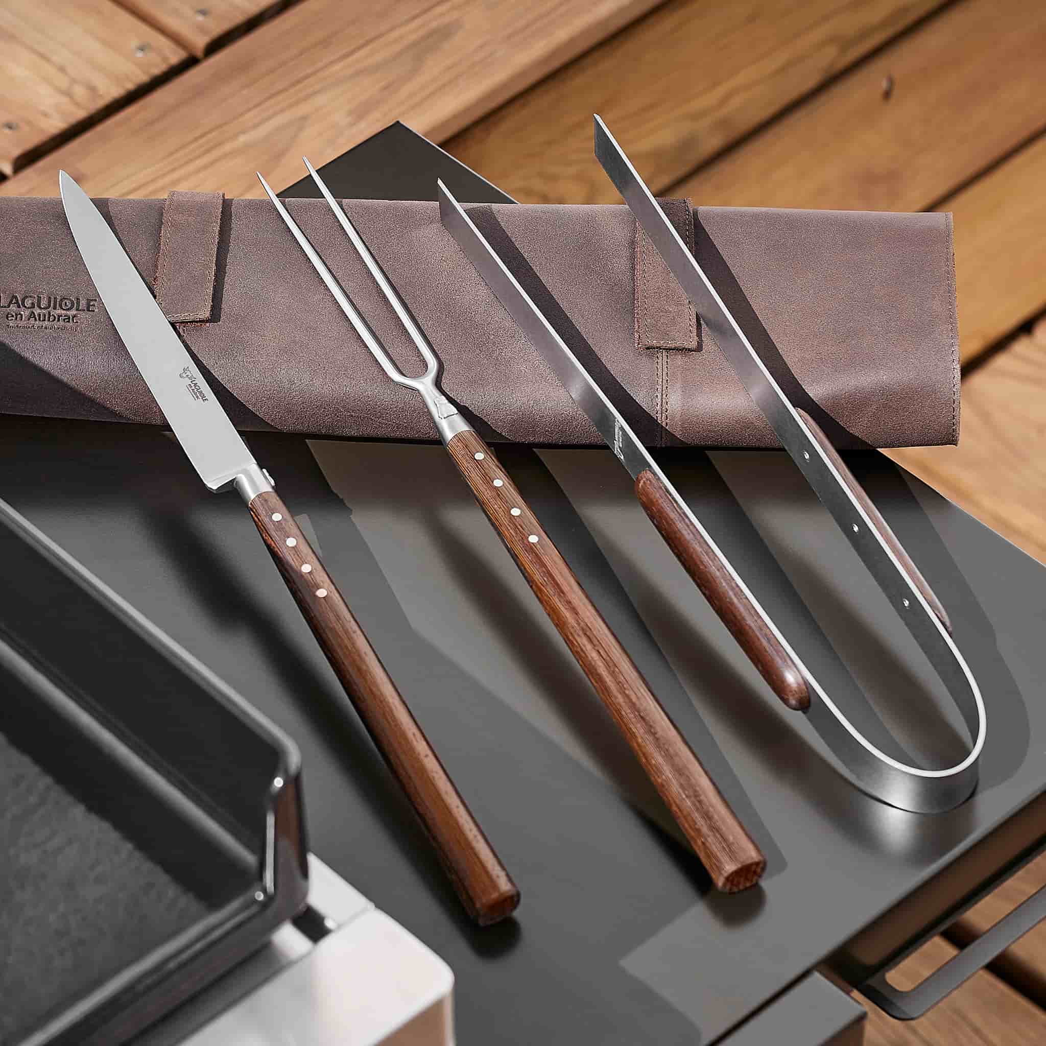 Laguiole en Aubrac BBQ Set with Leather Roll - Image 4