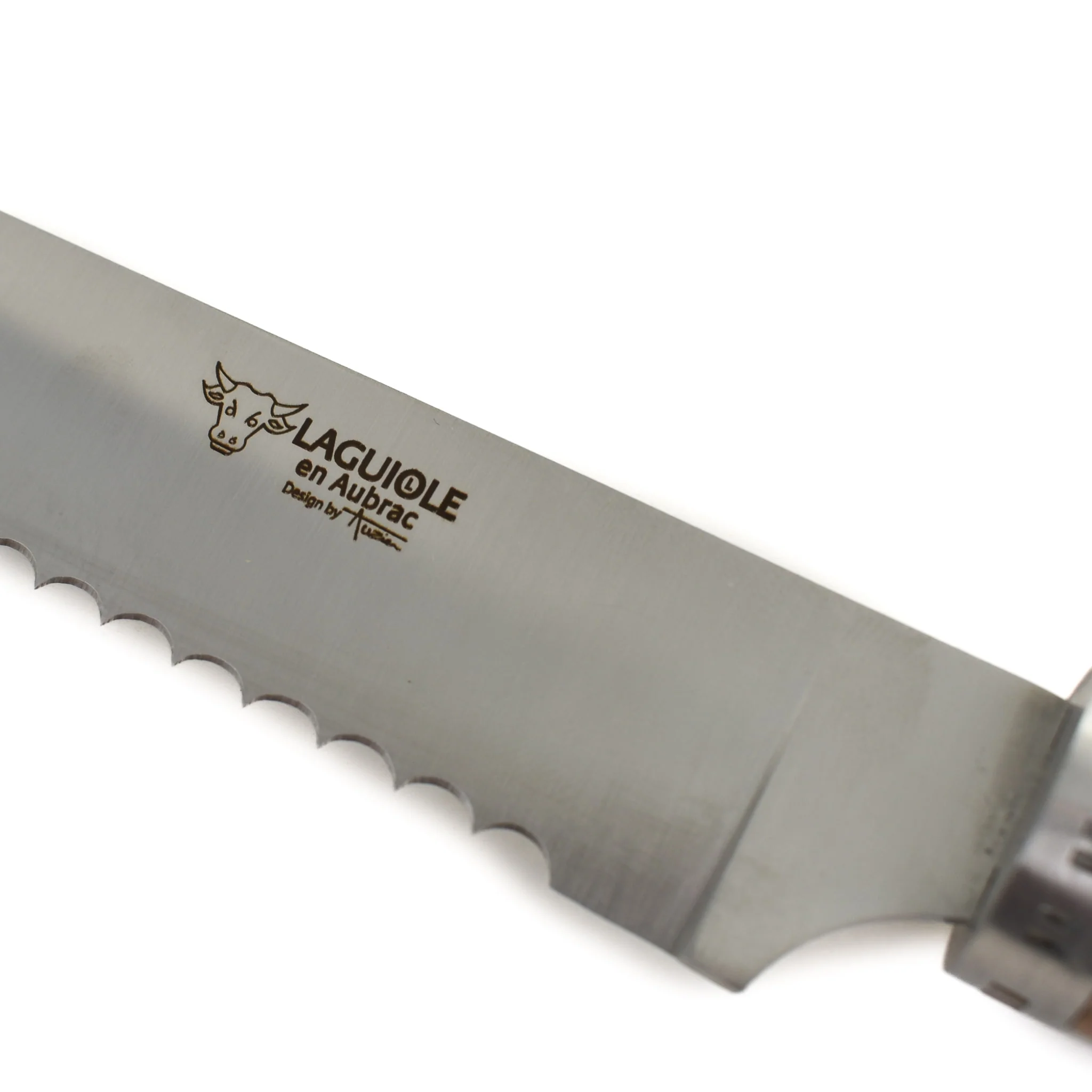 Laguiole en Aubrac Gourmet Walnut Handle Bread Knife, 25cm - Image 3