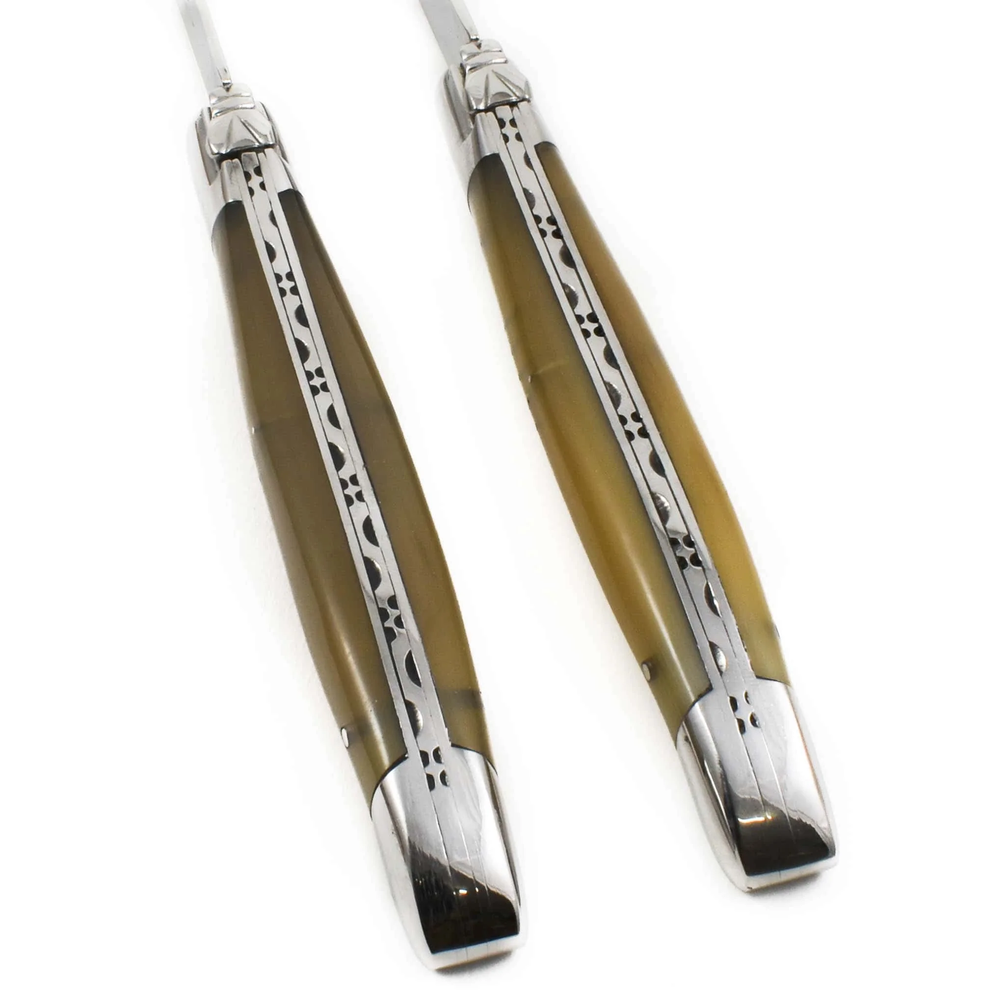Laguiole en Aubrac Set of 2 Steak Knives, Solid Horn - Image 3