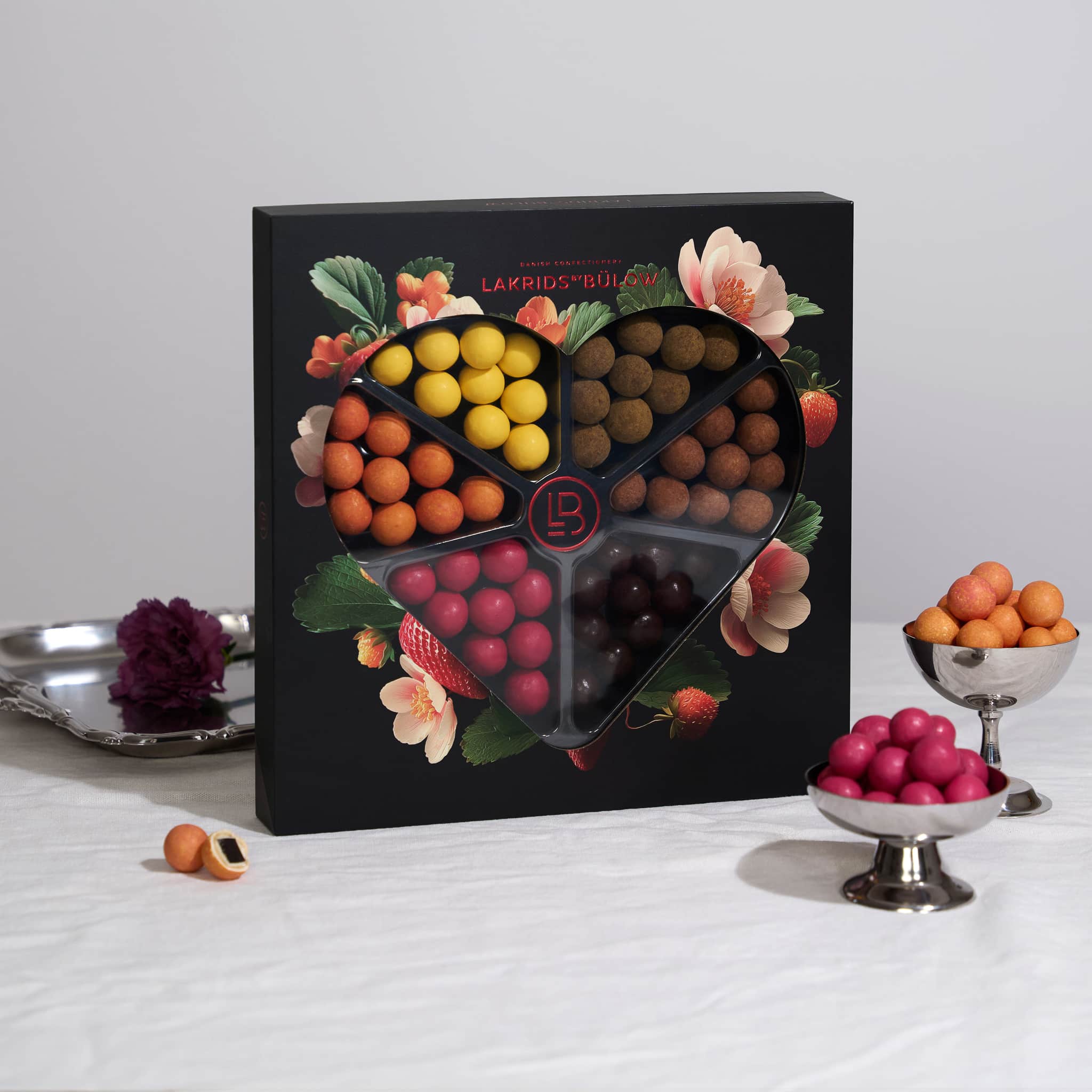 Lakrids LOVE Selection Box, 450g - Image 2
