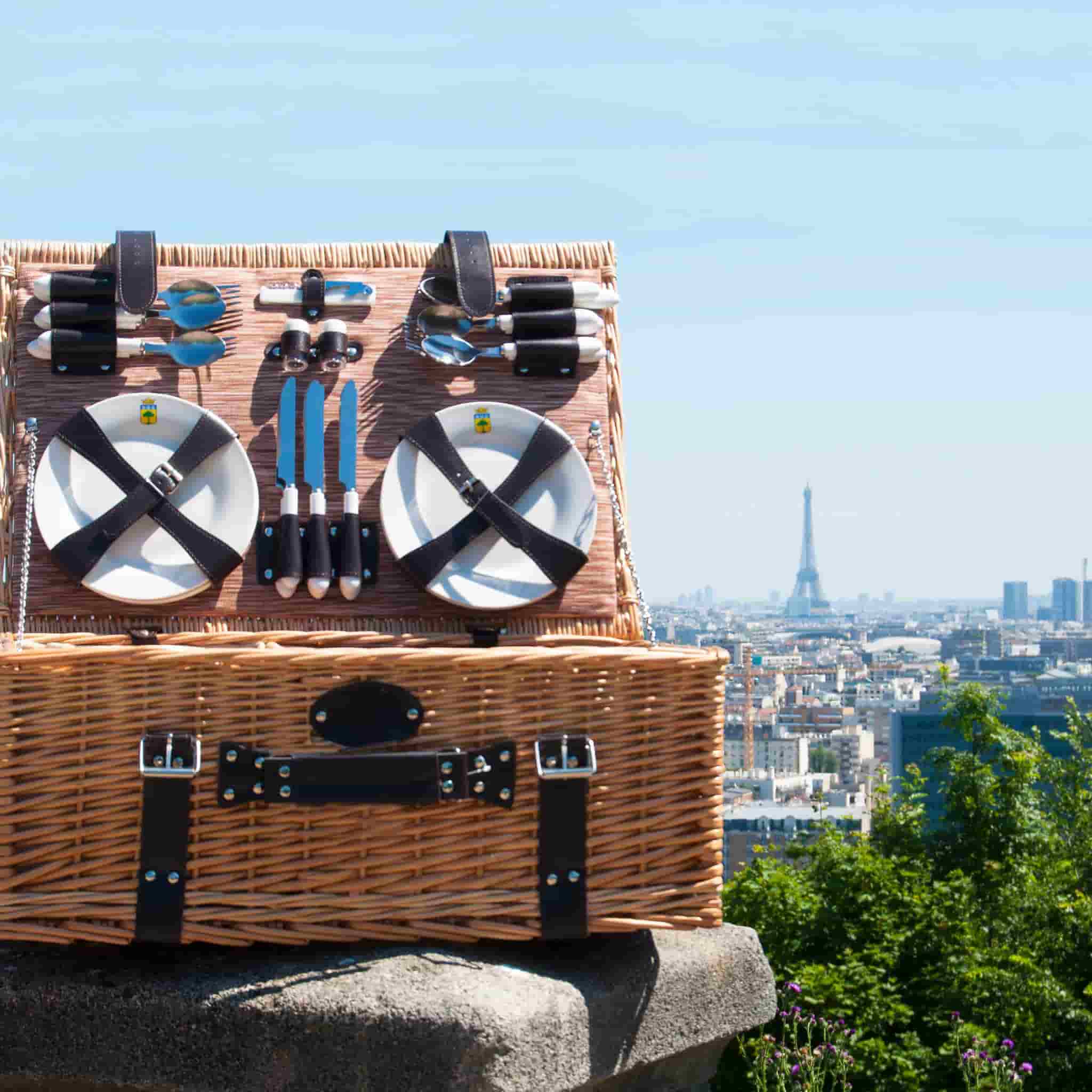 Louvre Natural Picnic Basket, 6 Person - Image 3