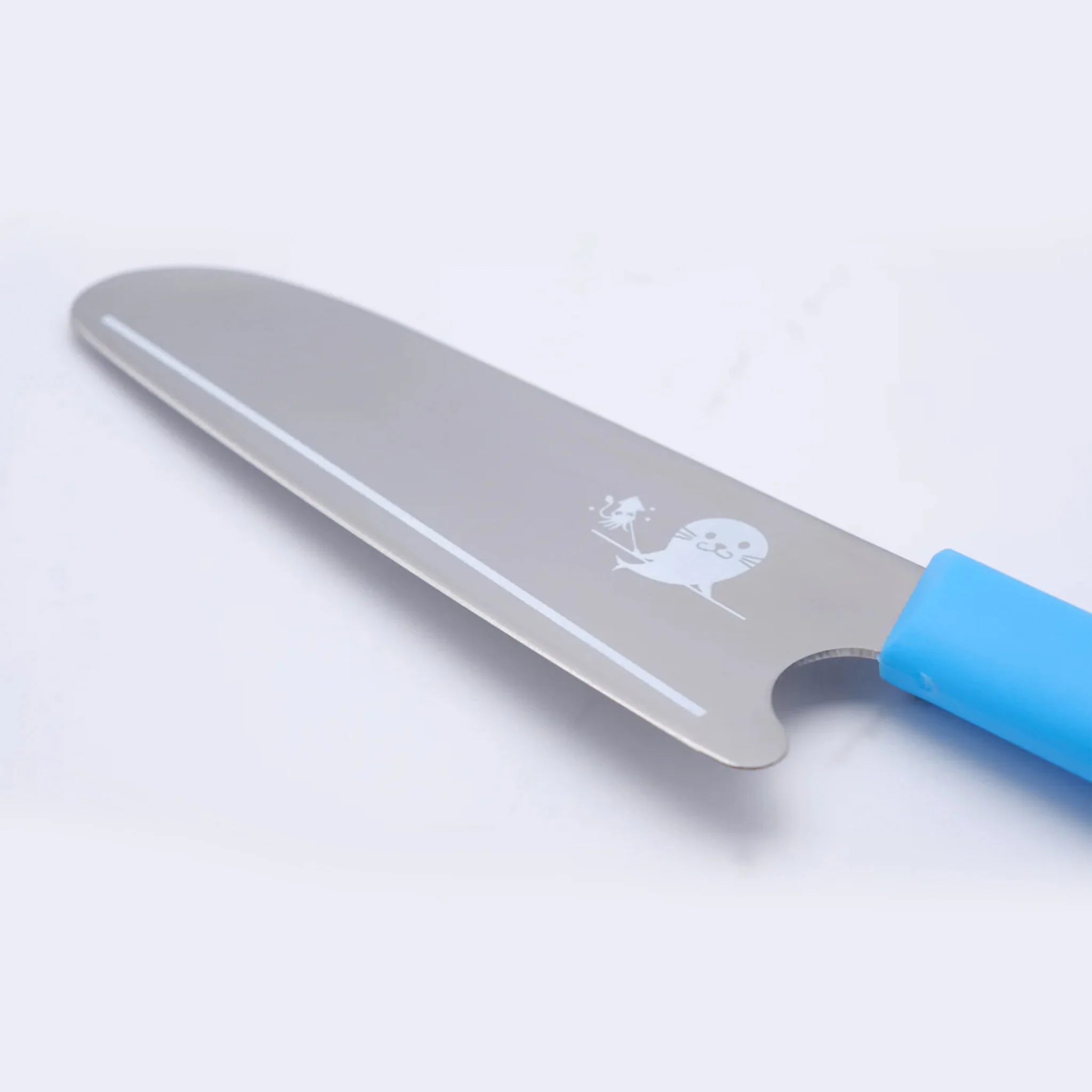 MAC Blue AUS8 Children's Knife, 12.5cm - Image 2