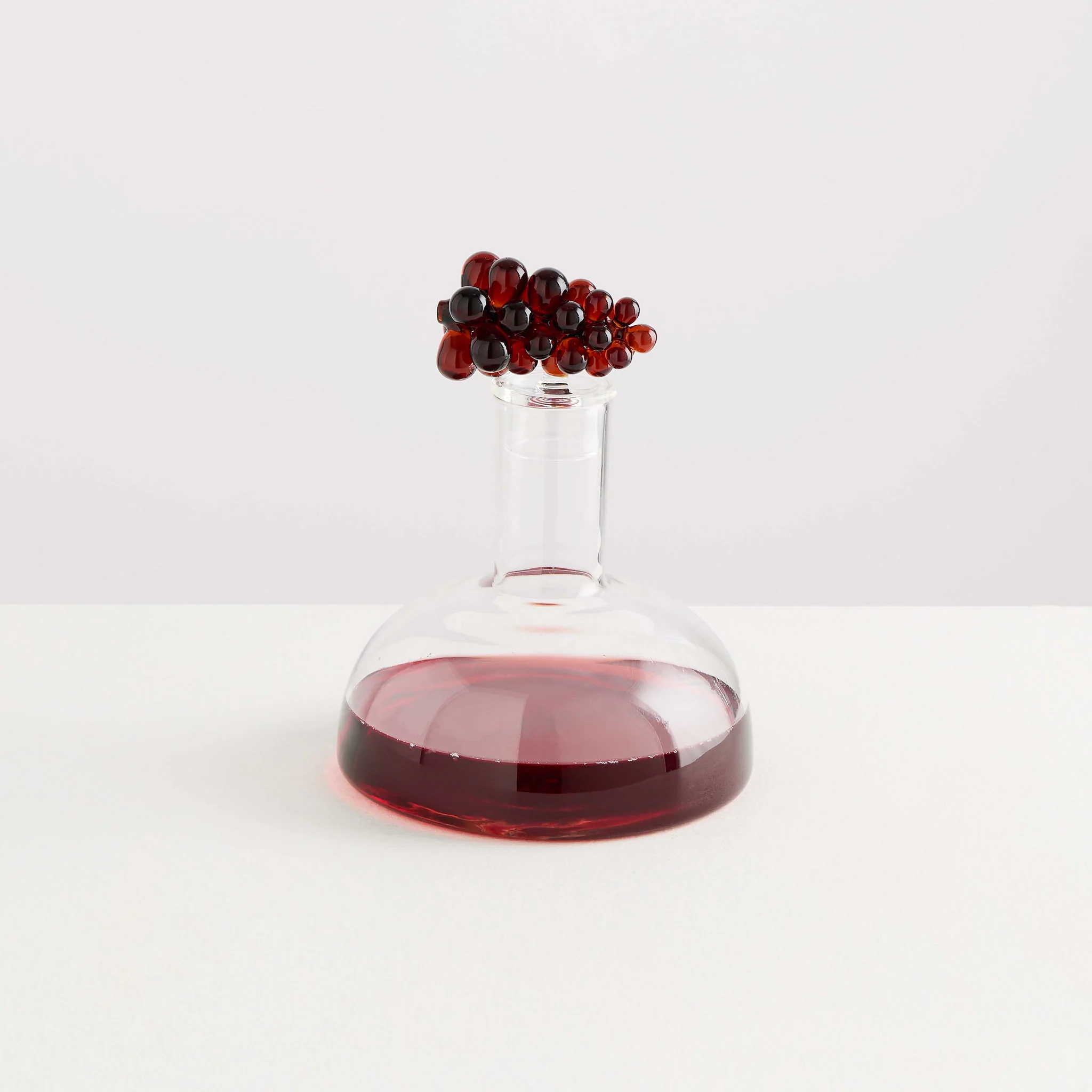 Maison Balzac Grape Decanter, 1.3 Litres - Image 2