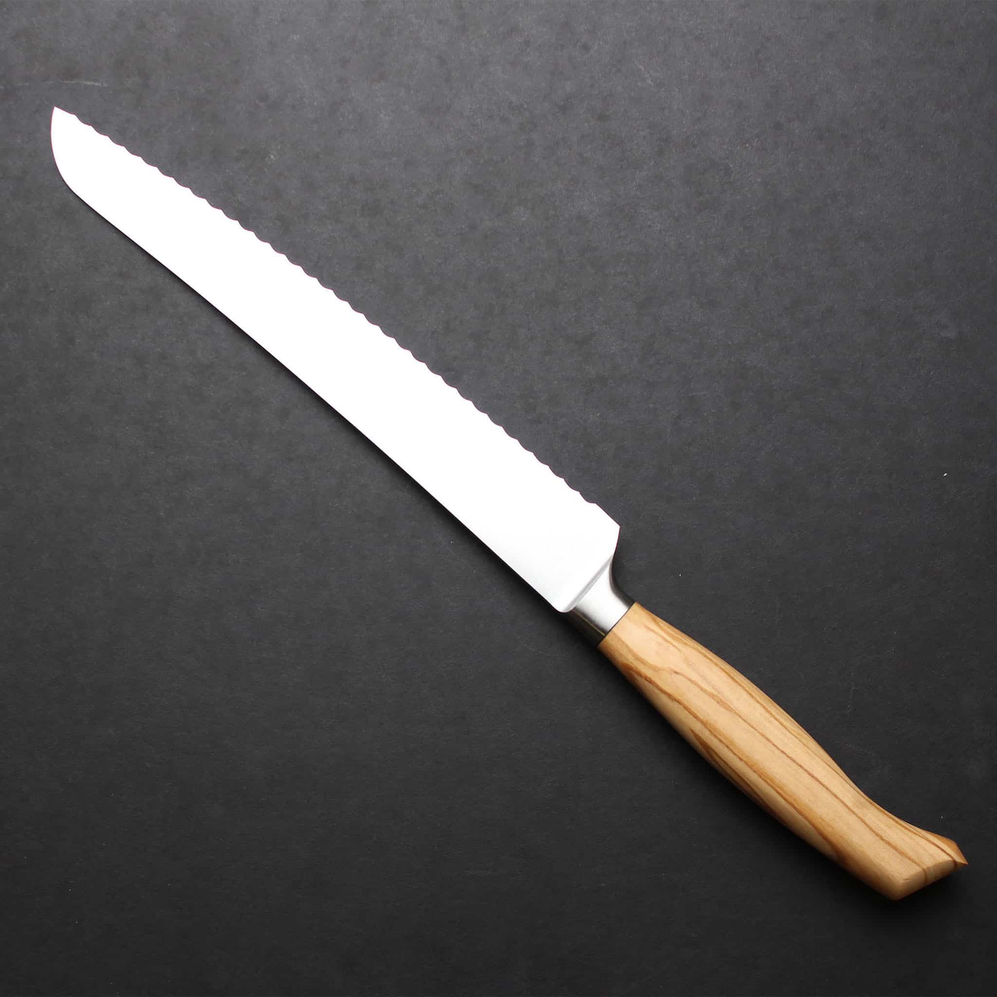 Messermeister Oliva Luxe Bread Knife, 23cm - Image 3