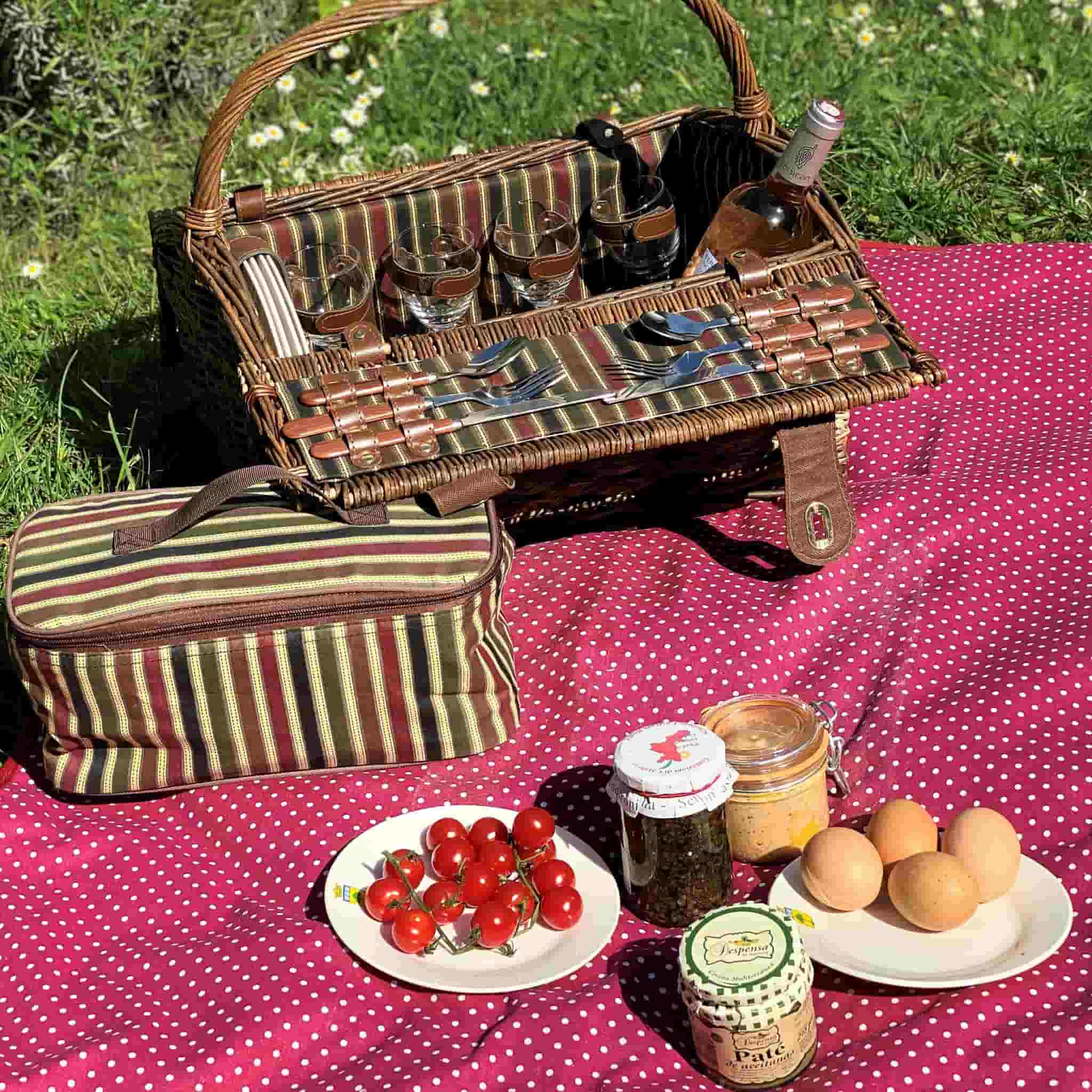 Montmarte Red Striped Picnic Hamper, 4 Person - Image 5