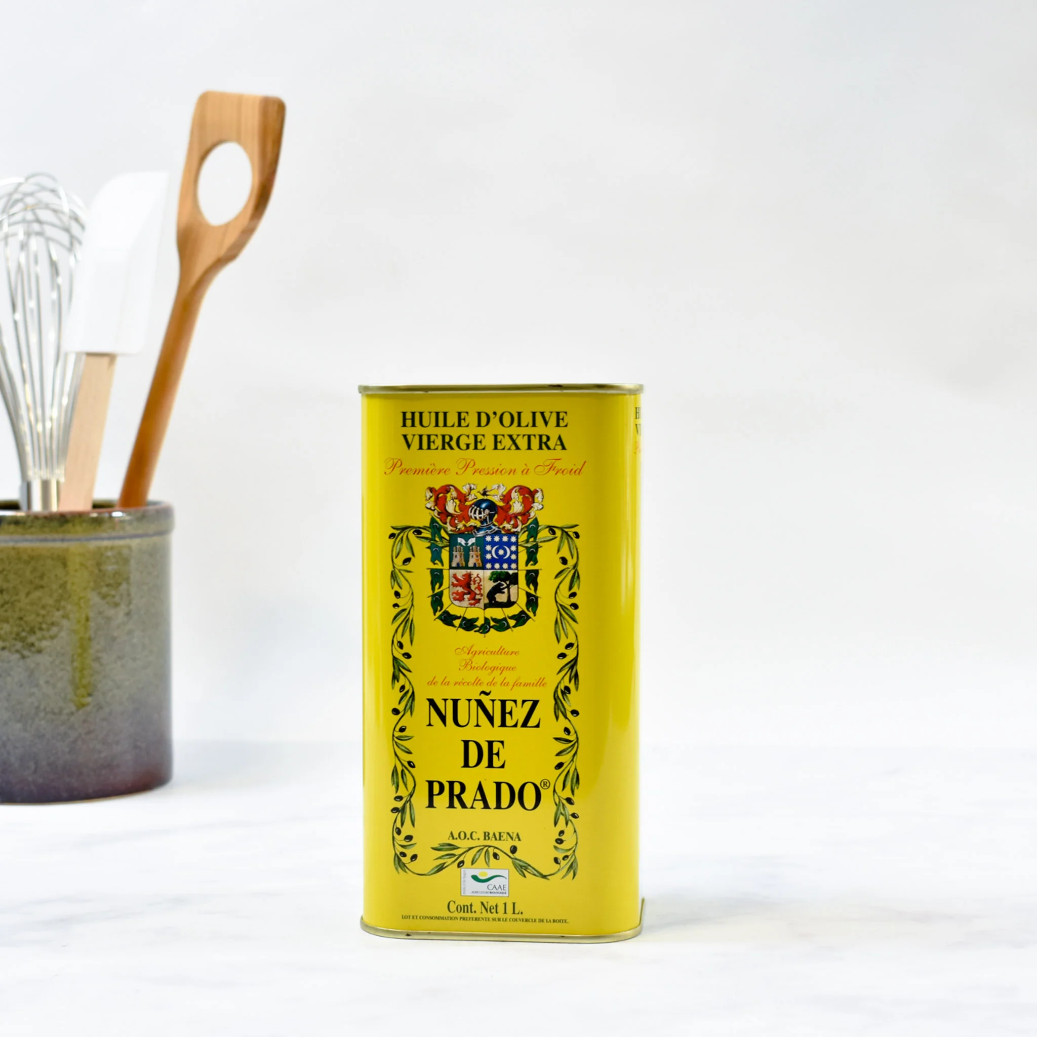 Nunez de Prado Organic Extra Virgin Olive Oil DOP, 1 litre - Image 2