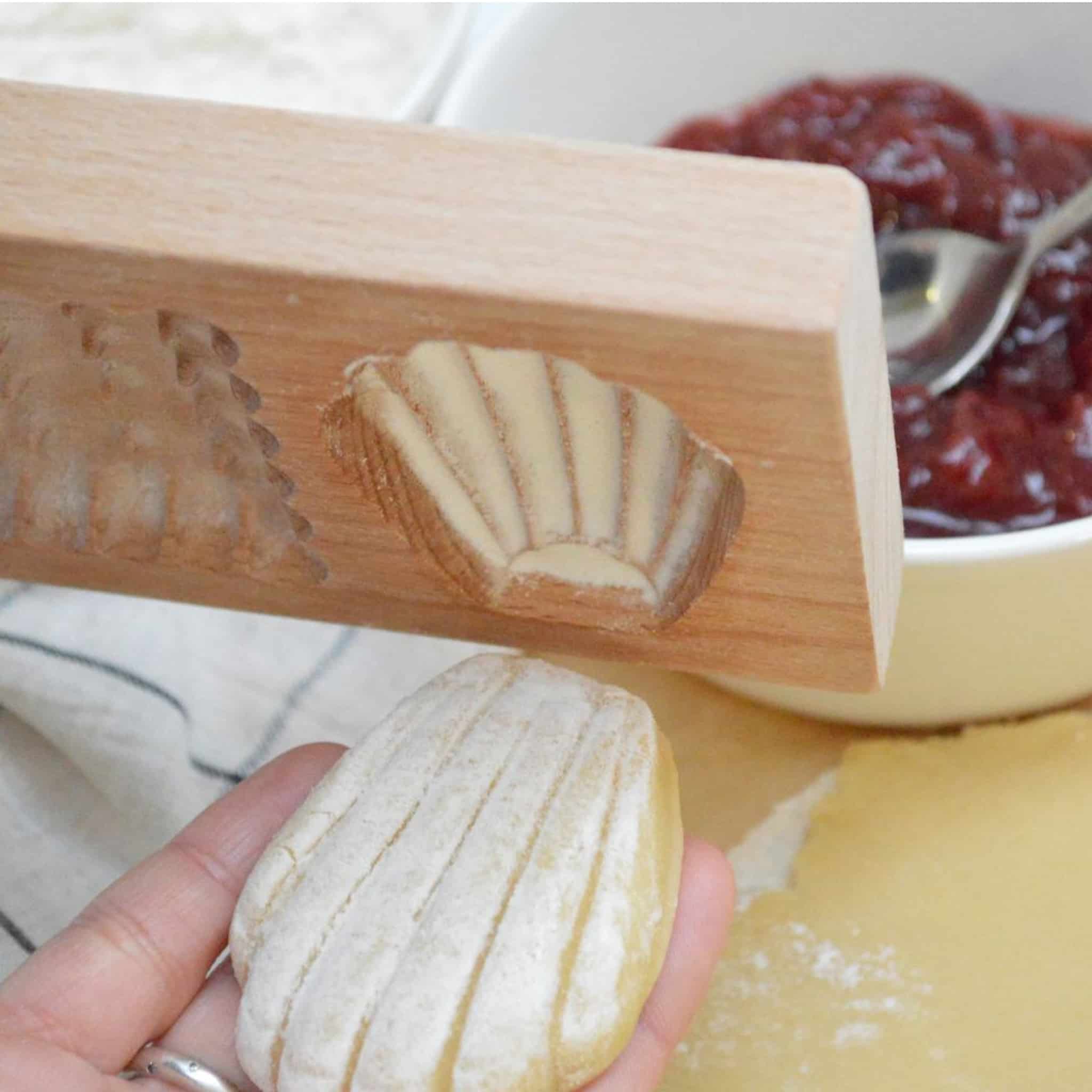 Scrap Cooking Filled Biscuit Wooden Mould - Image 2