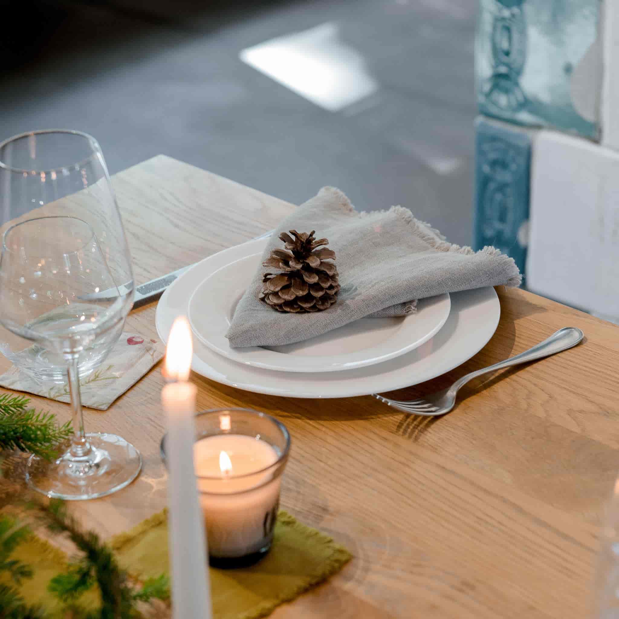 Set of 2 Natural Linen Napkins - Image 2