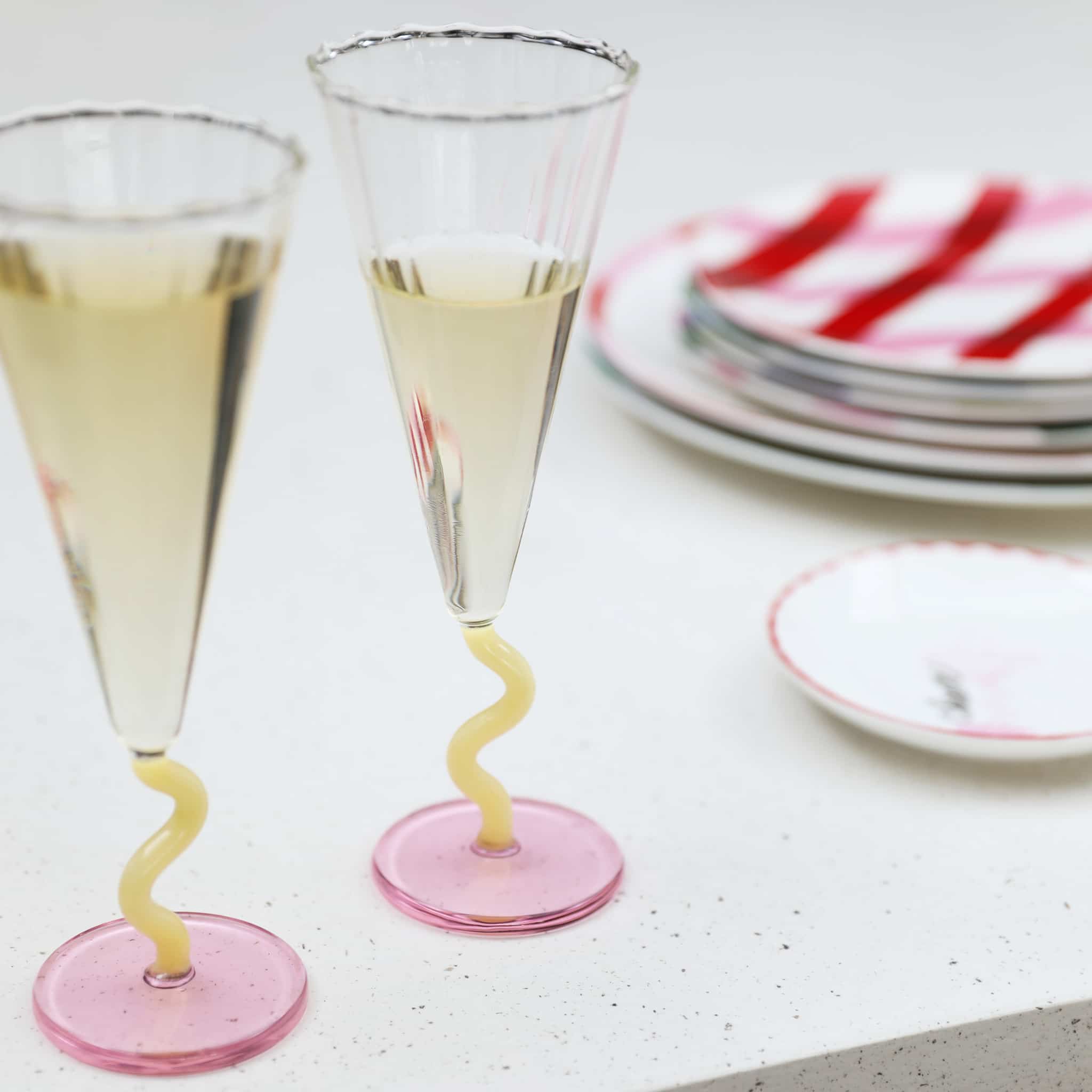 Set of 2 Yellow Stem Champagne Flutes, 180ml - Image 2