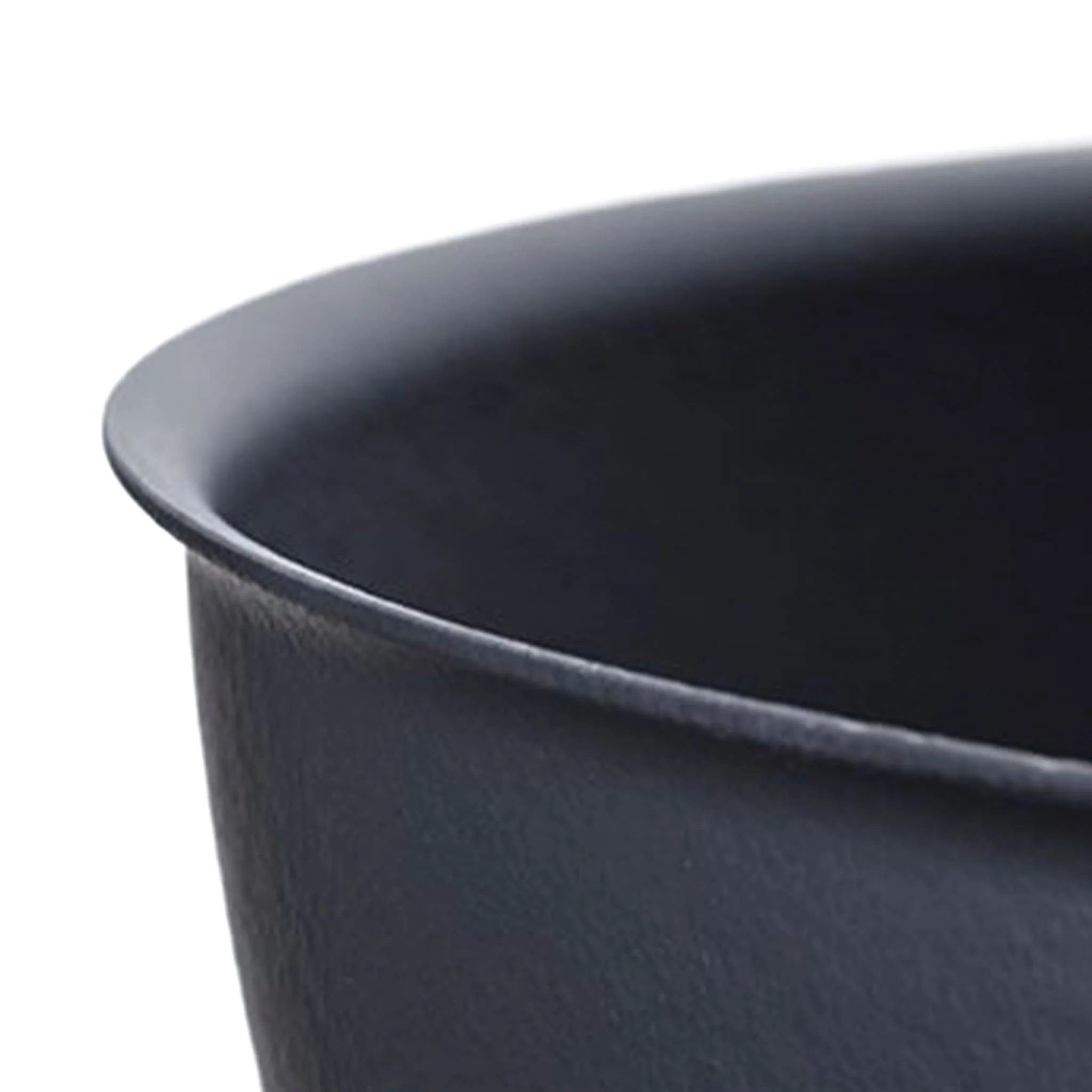 Unilloy Black Japanese Lightweight Cast Iron Wok, 31cm - Image 2